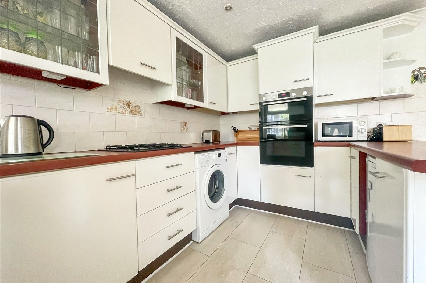 4 bedroom property for sale in Rainham | Robinson Michael & Jackson