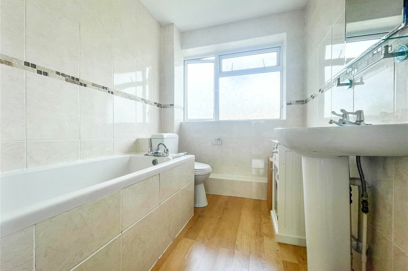 4 bedroom property for sale in Rainham | Robinson Michael & Jackson