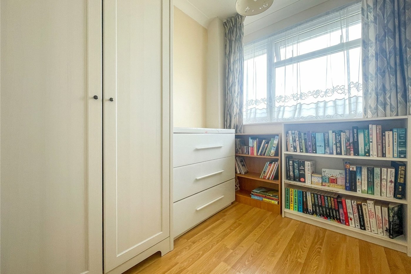 4 bedroom property for sale in Rainham | Robinson Michael & Jackson