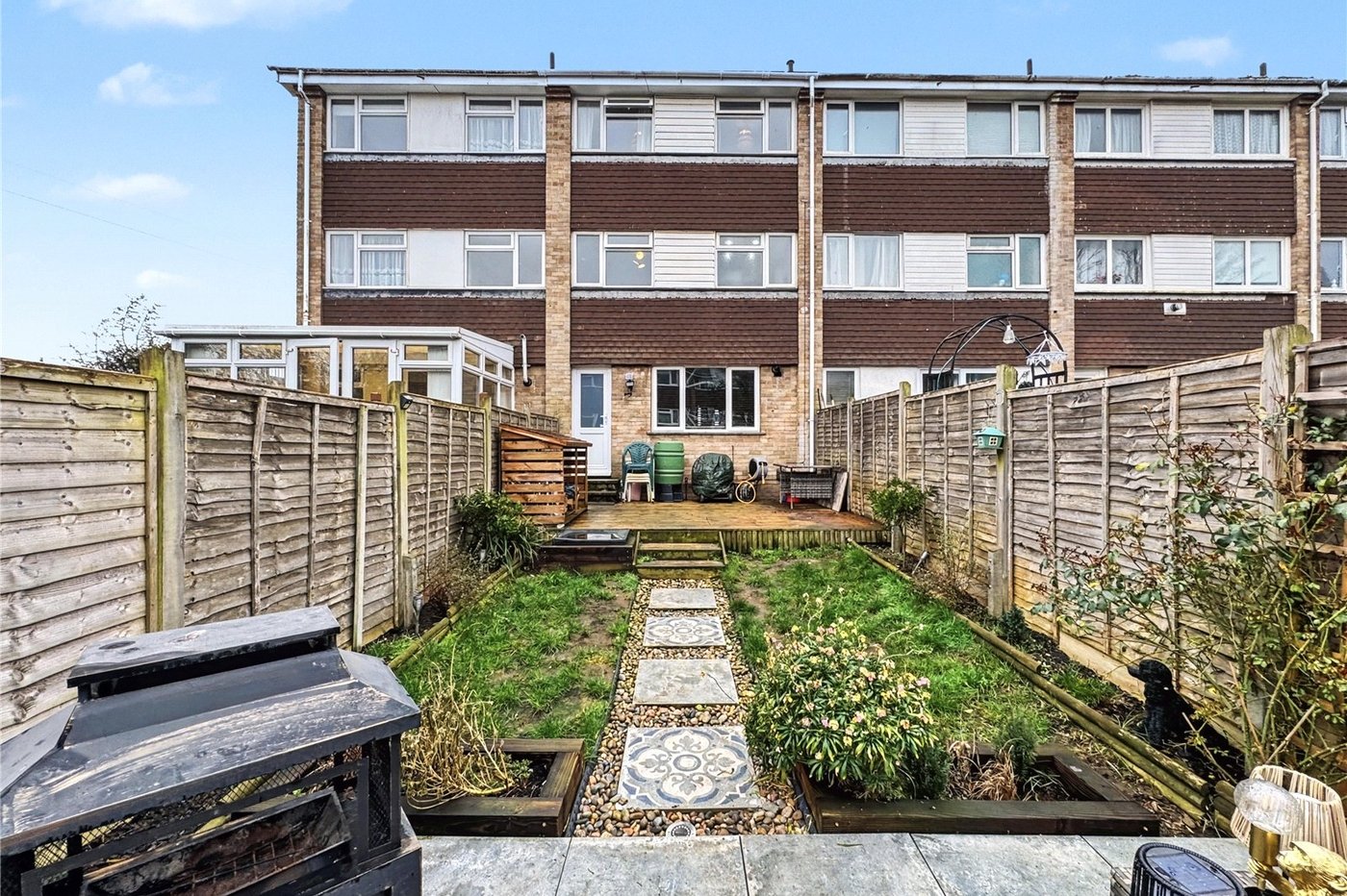 4 bedroom property for sale in Rainham | Robinson Michael & Jackson