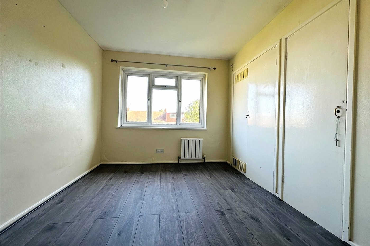 2 bedroom property for sale in London | Robinson Jackson