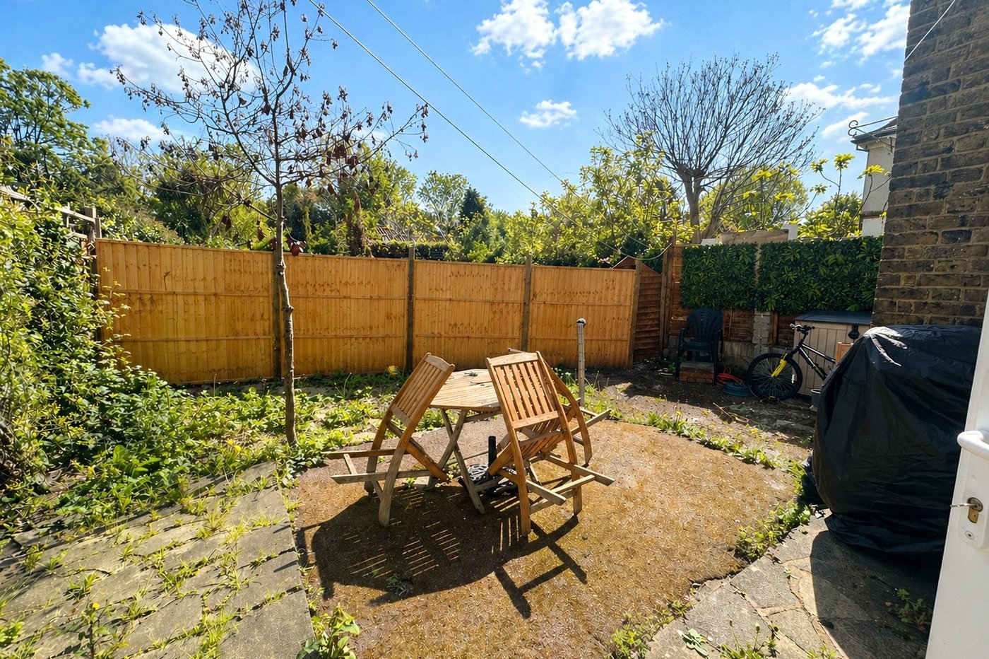 2 bedroom property for sale in London | Robinson Jackson