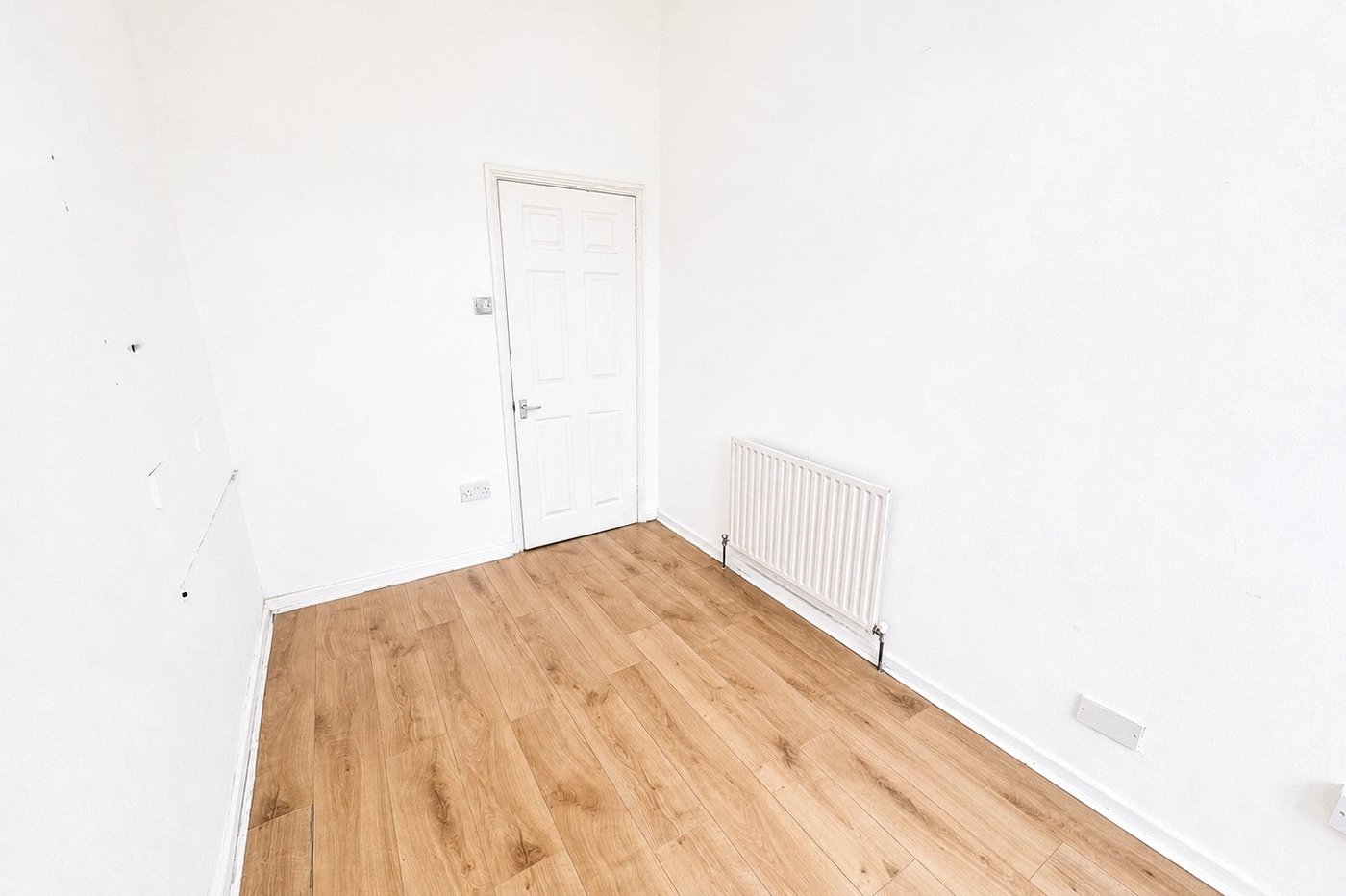 2 bedroom property for sale in London | Robinson Jackson