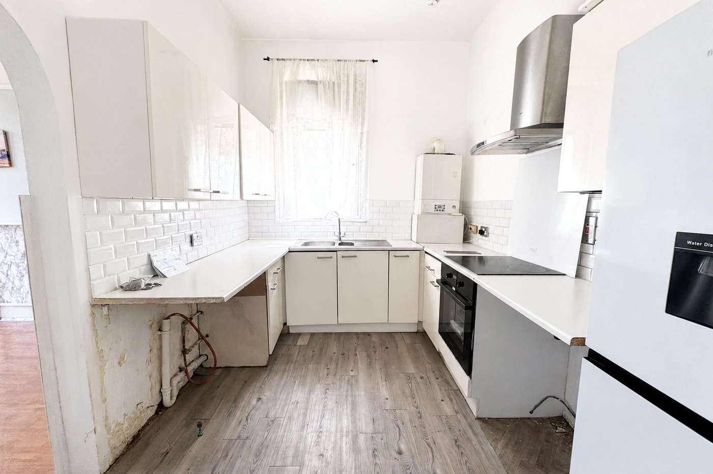 2 bedroom property for sale in London | Robinson Jackson