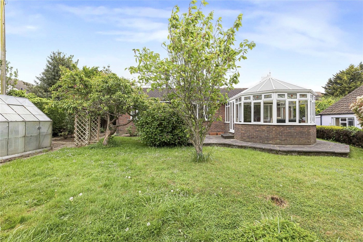 3 bedroom bungalow for sale in Rochester | Robinson Michael & Jackson