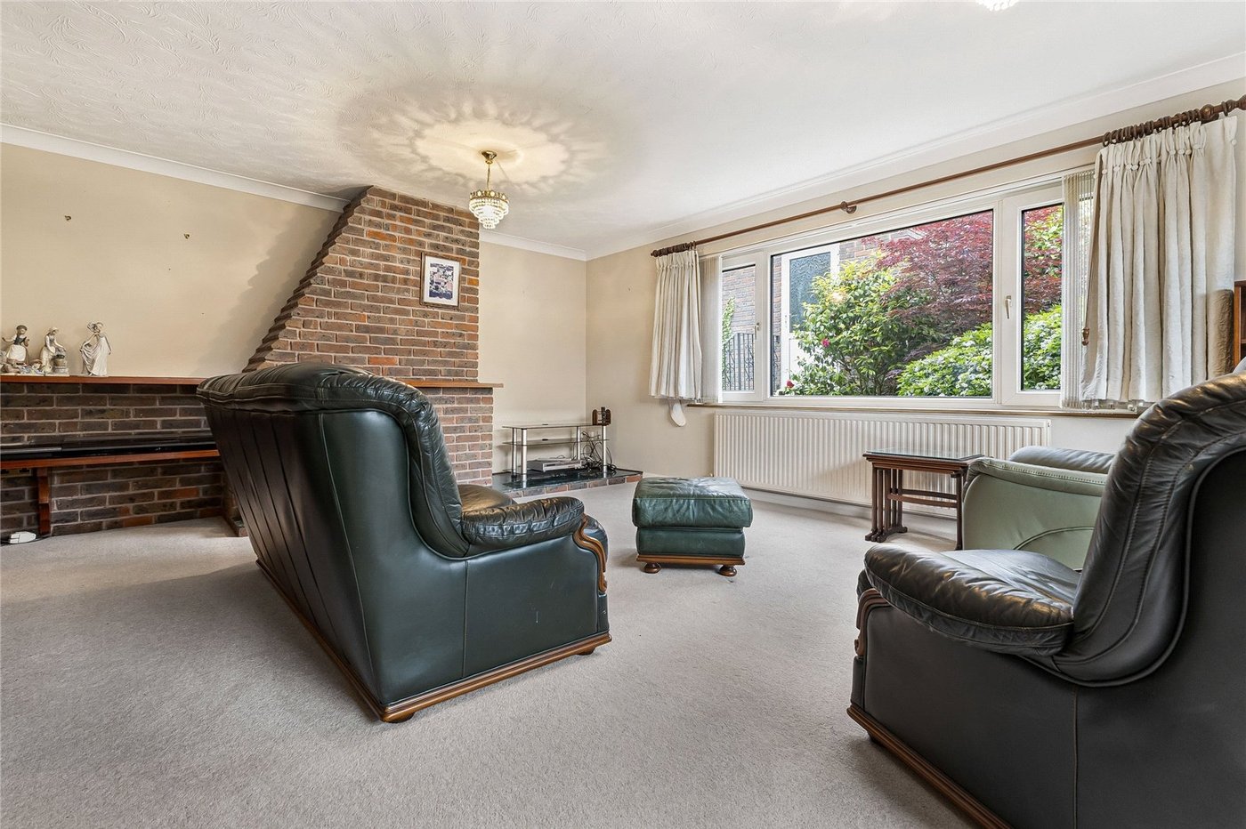 3 bedroom bungalow for sale in Rochester | Robinson Michael & Jackson