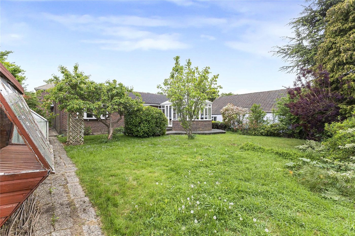 3 bedroom bungalow for sale in Rochester | Robinson Michael & Jackson