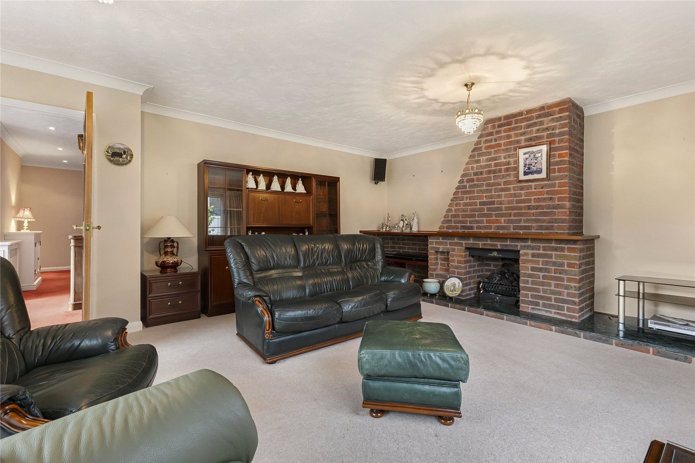 3 bedroom bungalow for sale in Rochester | Robinson Michael & Jackson