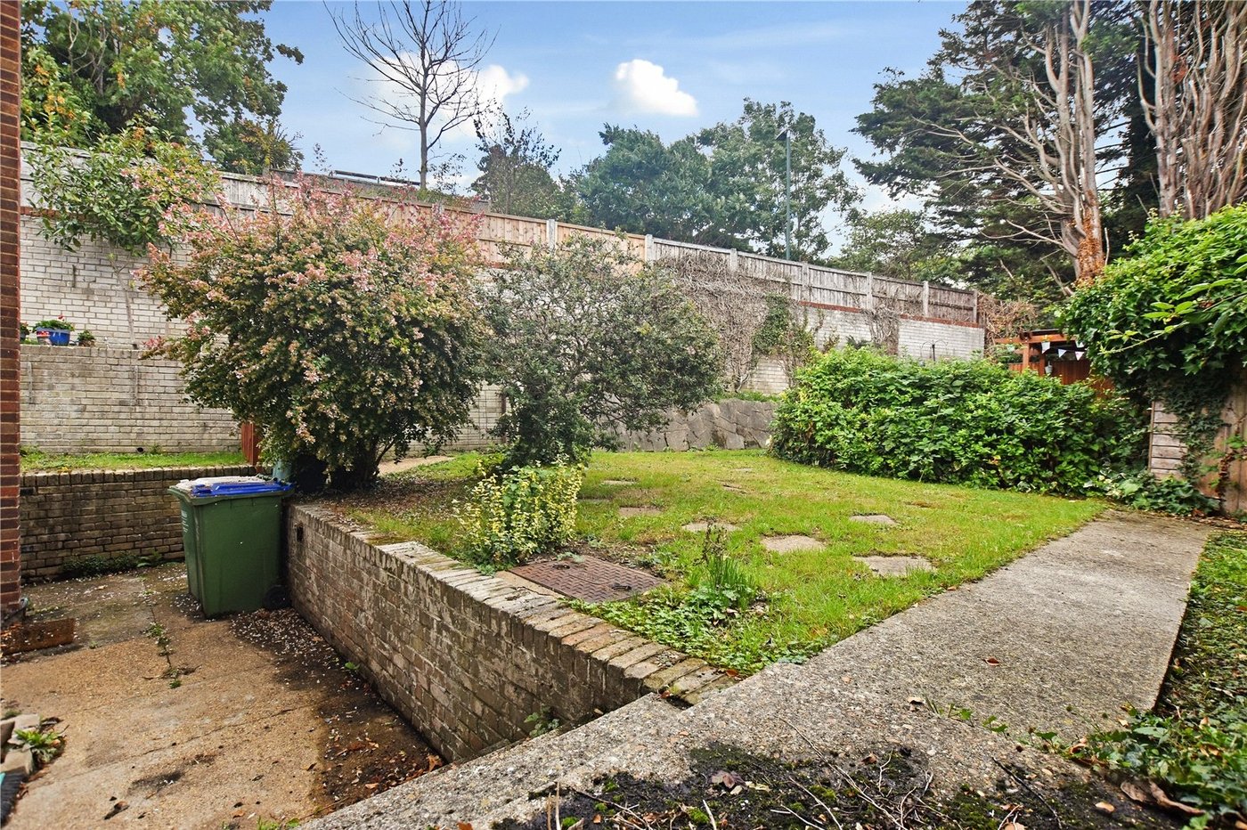 2 bedroom property for sale in Bexley | Robinson Jackson