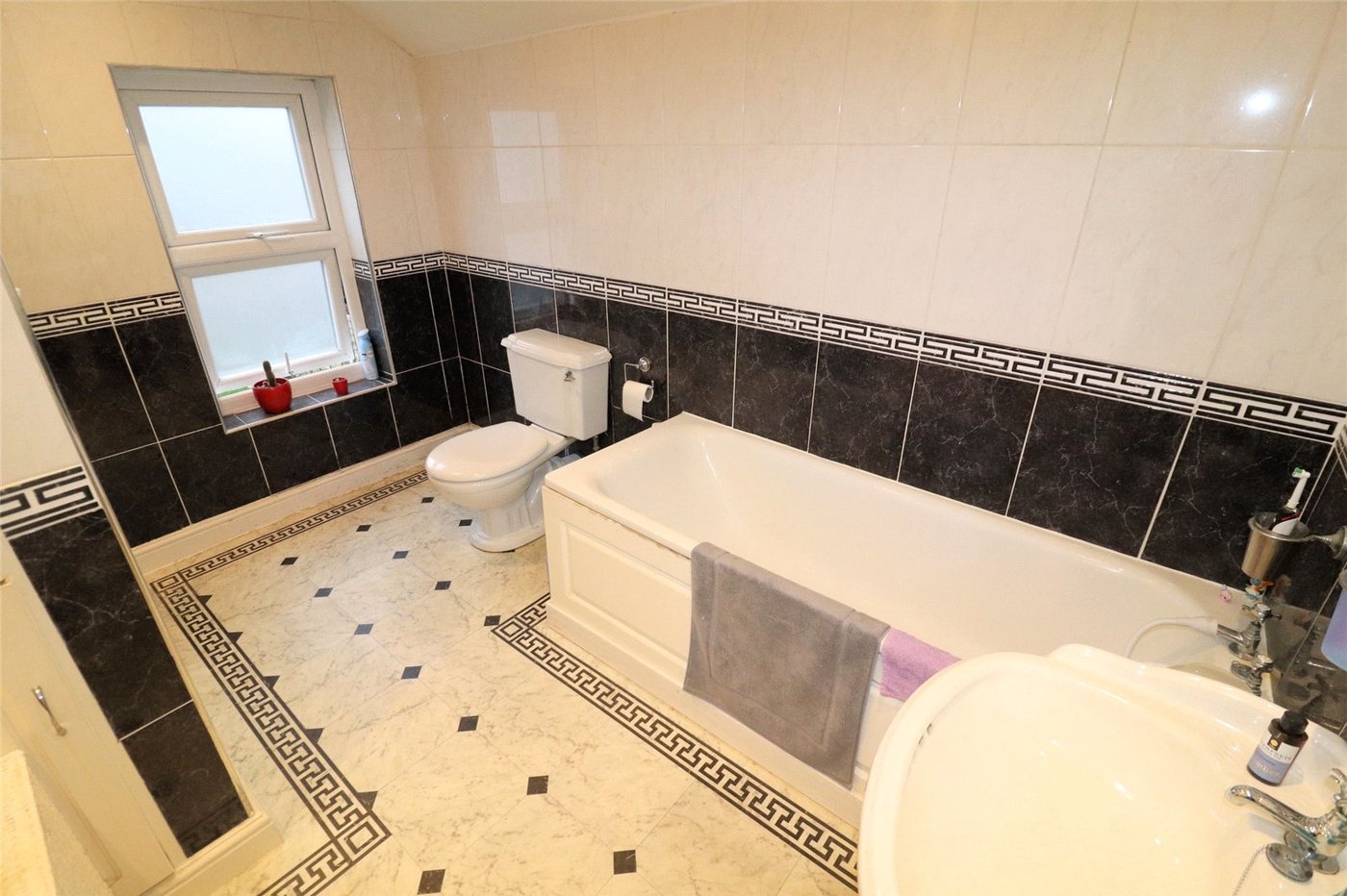3 bedroom house for sale in Northumberland Heath | Robinson Jackson