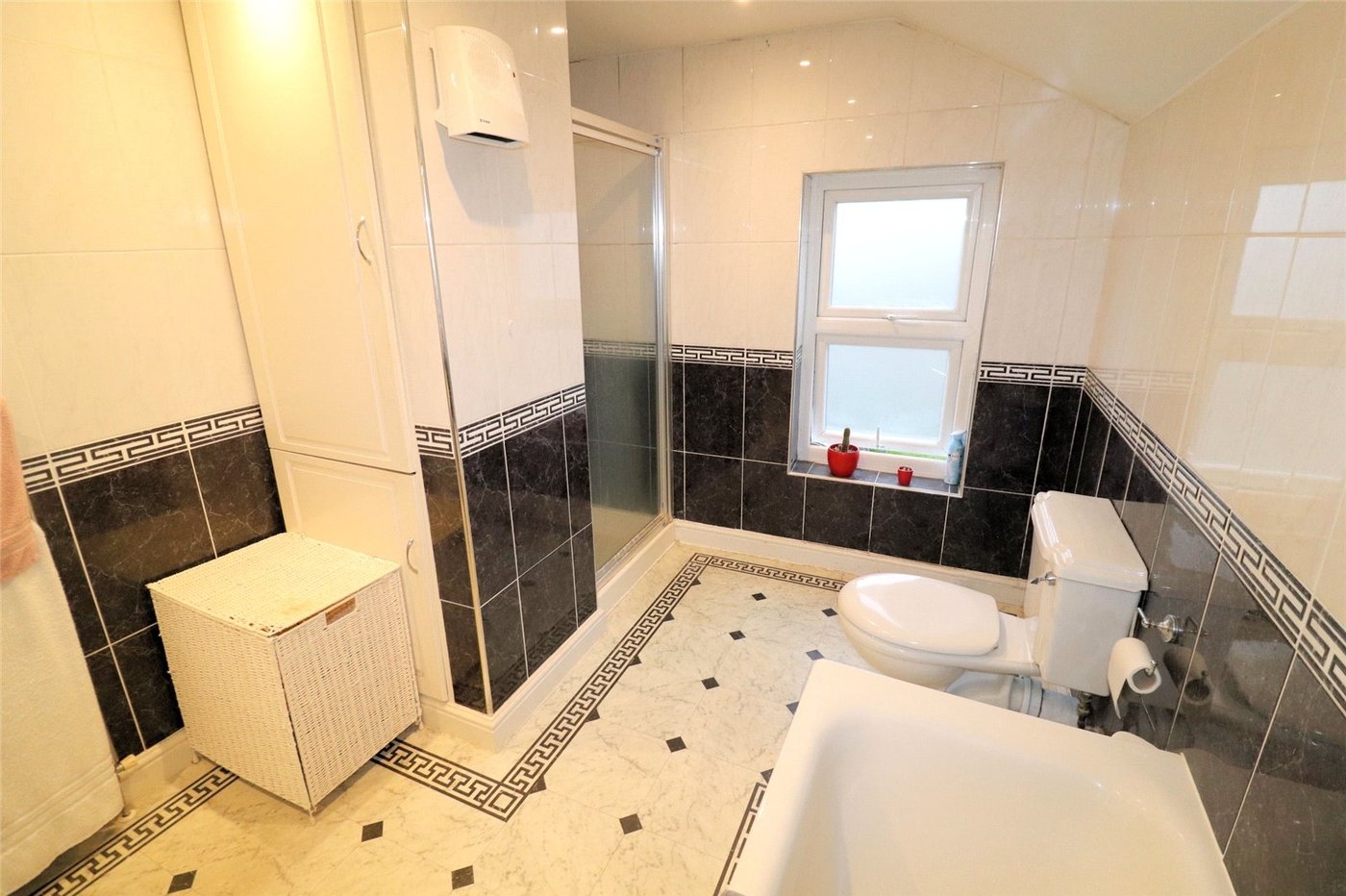 3 bedroom house for sale in Northumberland Heath | Robinson Jackson