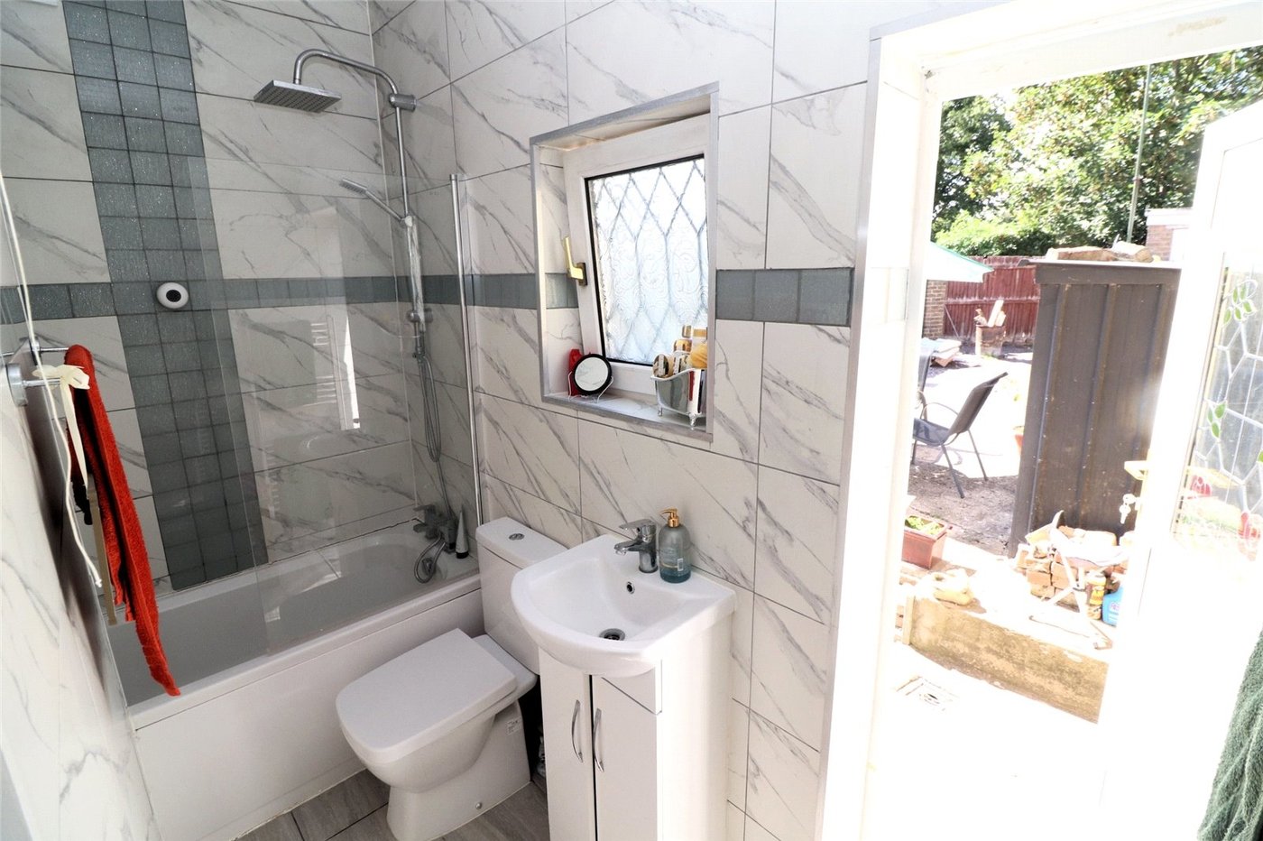 2 bedroom house for sale in Northumberland Heath | Robinson Jackson