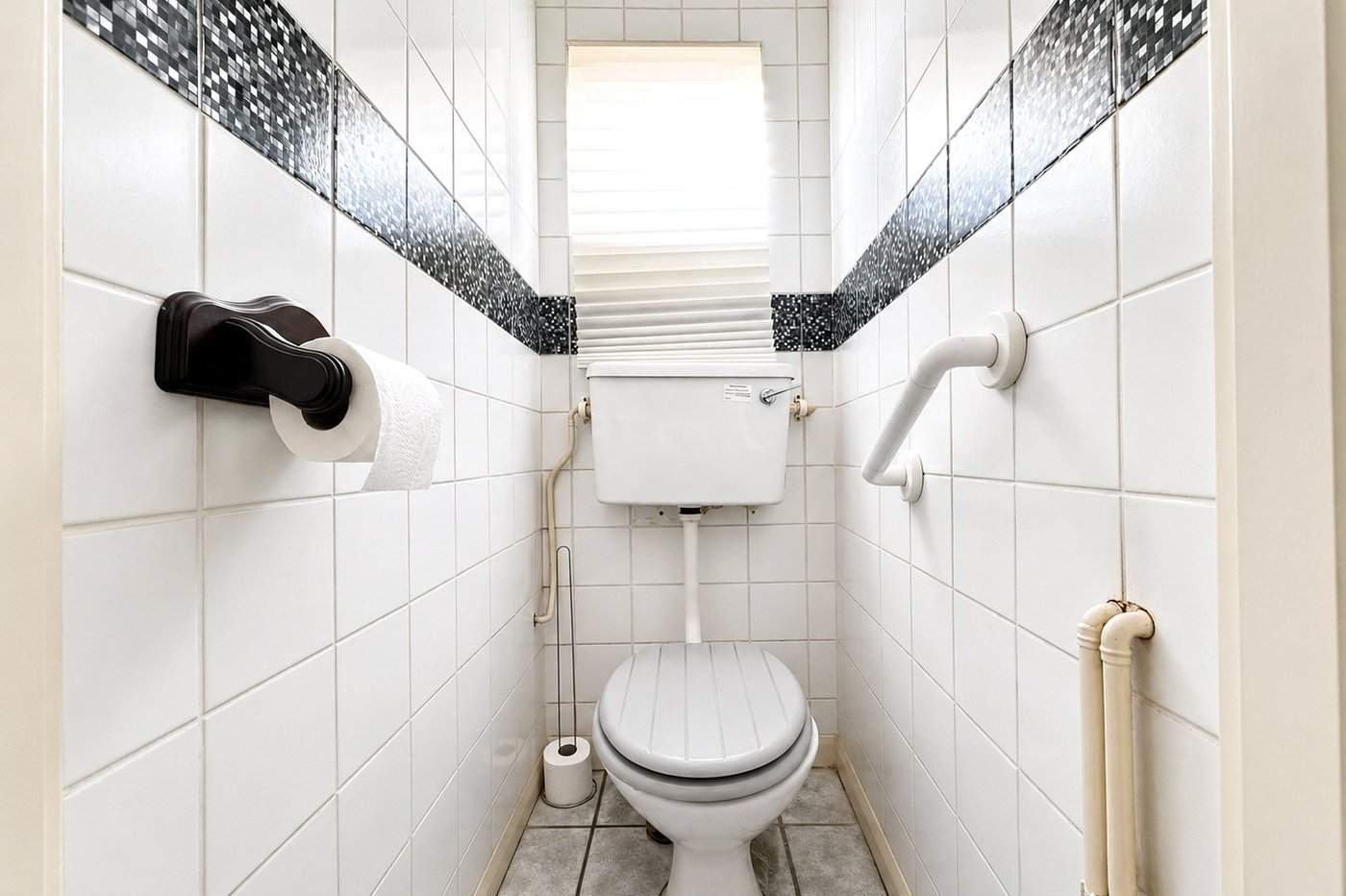 3 bedroom house for sale in London | Robinson Jackson