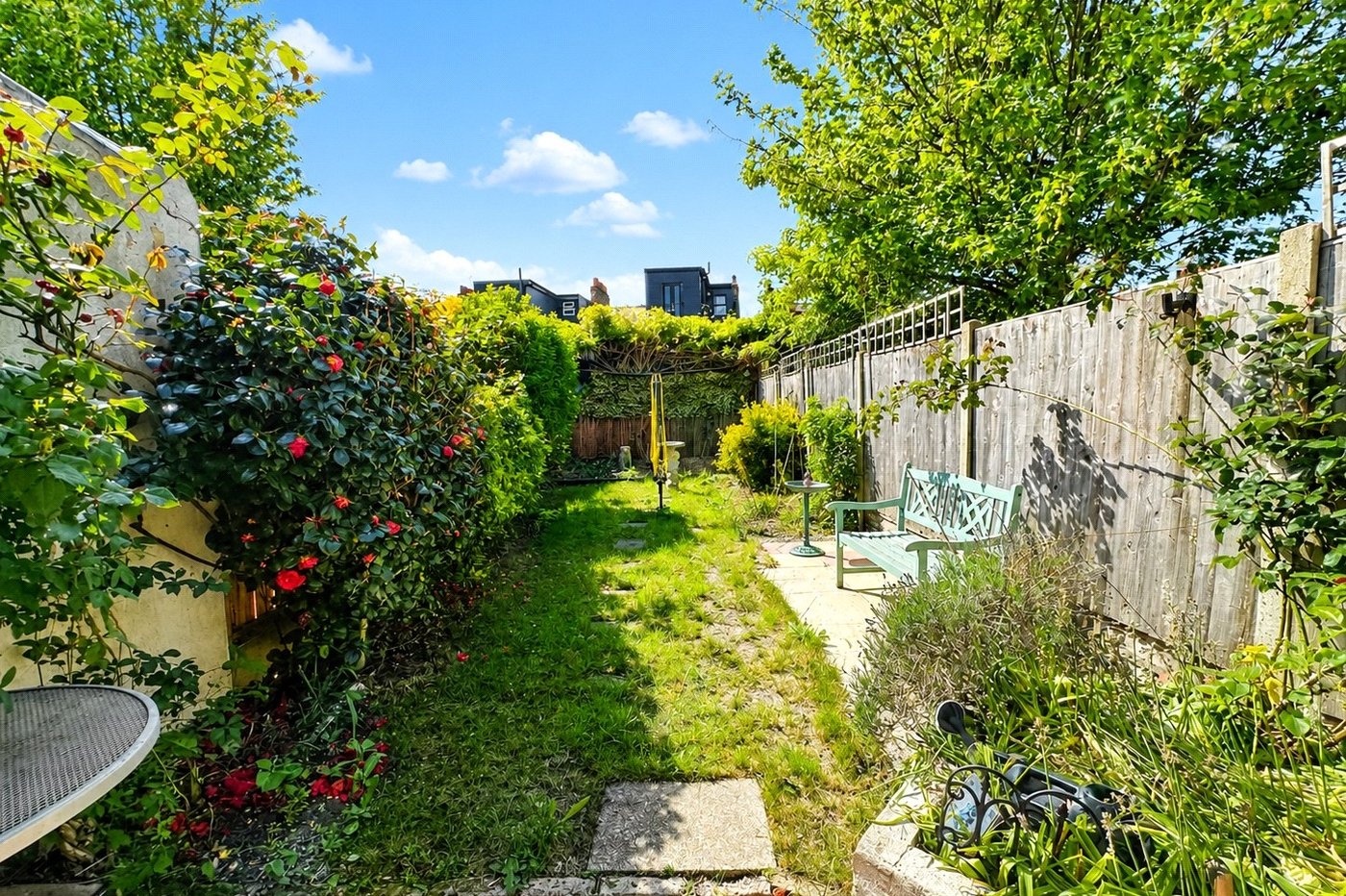 3 bedroom house for sale in London | Robinson Jackson