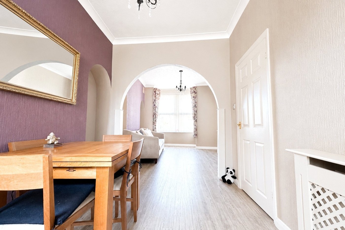 3 bedroom house for sale in London | Robinson Jackson