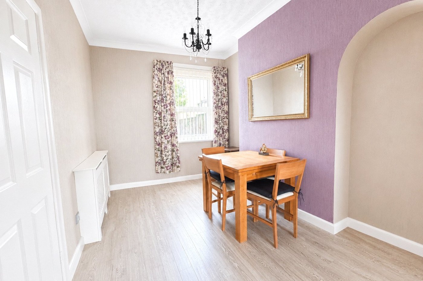 3 bedroom house for sale in London | Robinson Jackson
