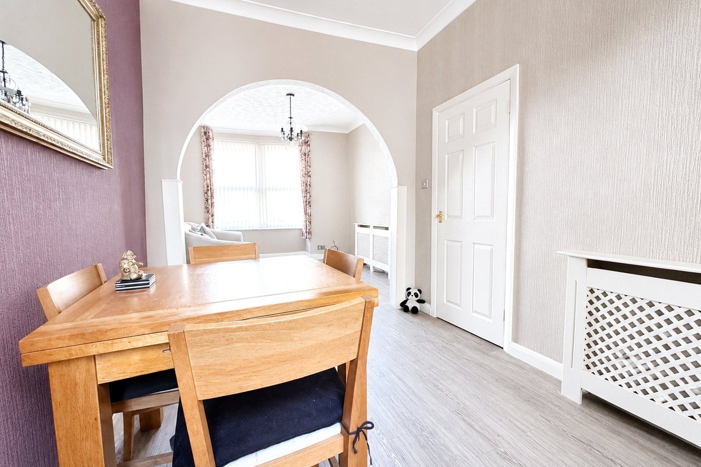 3 bedroom house for sale in London | Robinson Jackson