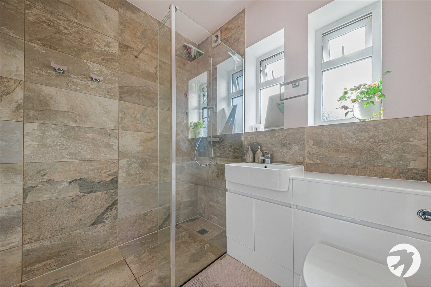 4 bedroom house for sale in London | Robinson Jackson