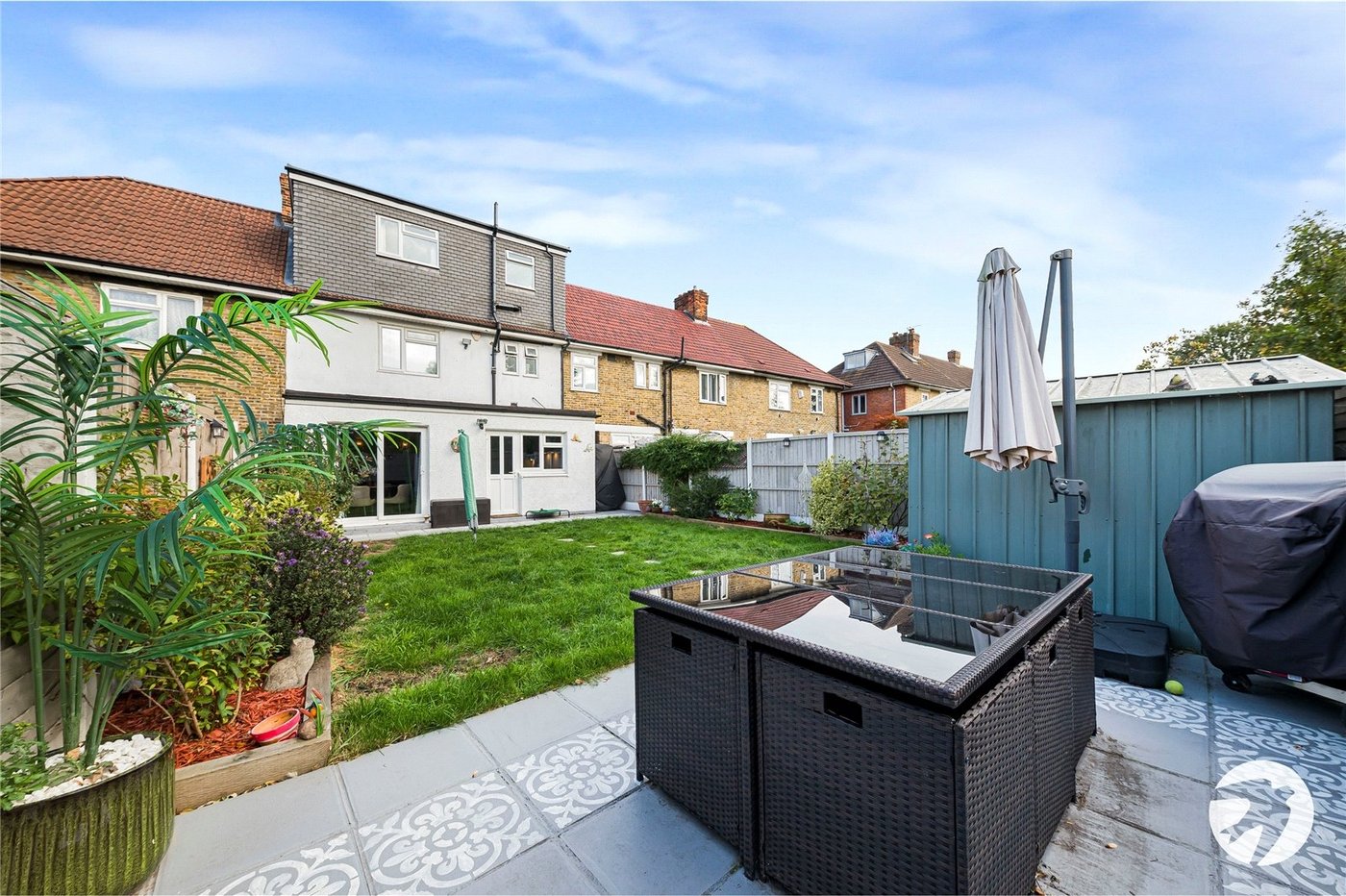 4 bedroom house for sale in London | Robinson Jackson