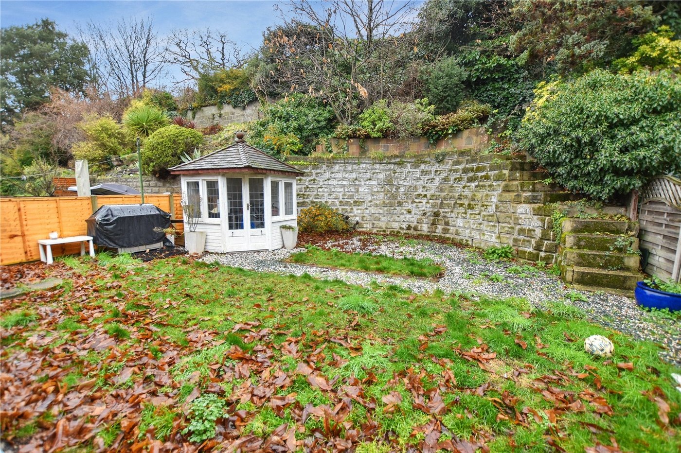 4 bedroom bungalow for sale in Bexleyheath | Robinson Jackson