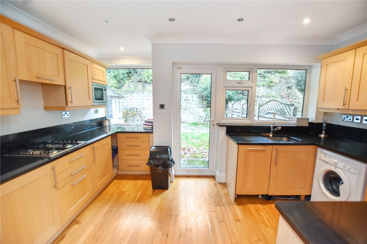 4 bedroom bungalow for sale in Bexleyheath | Robinson Jackson