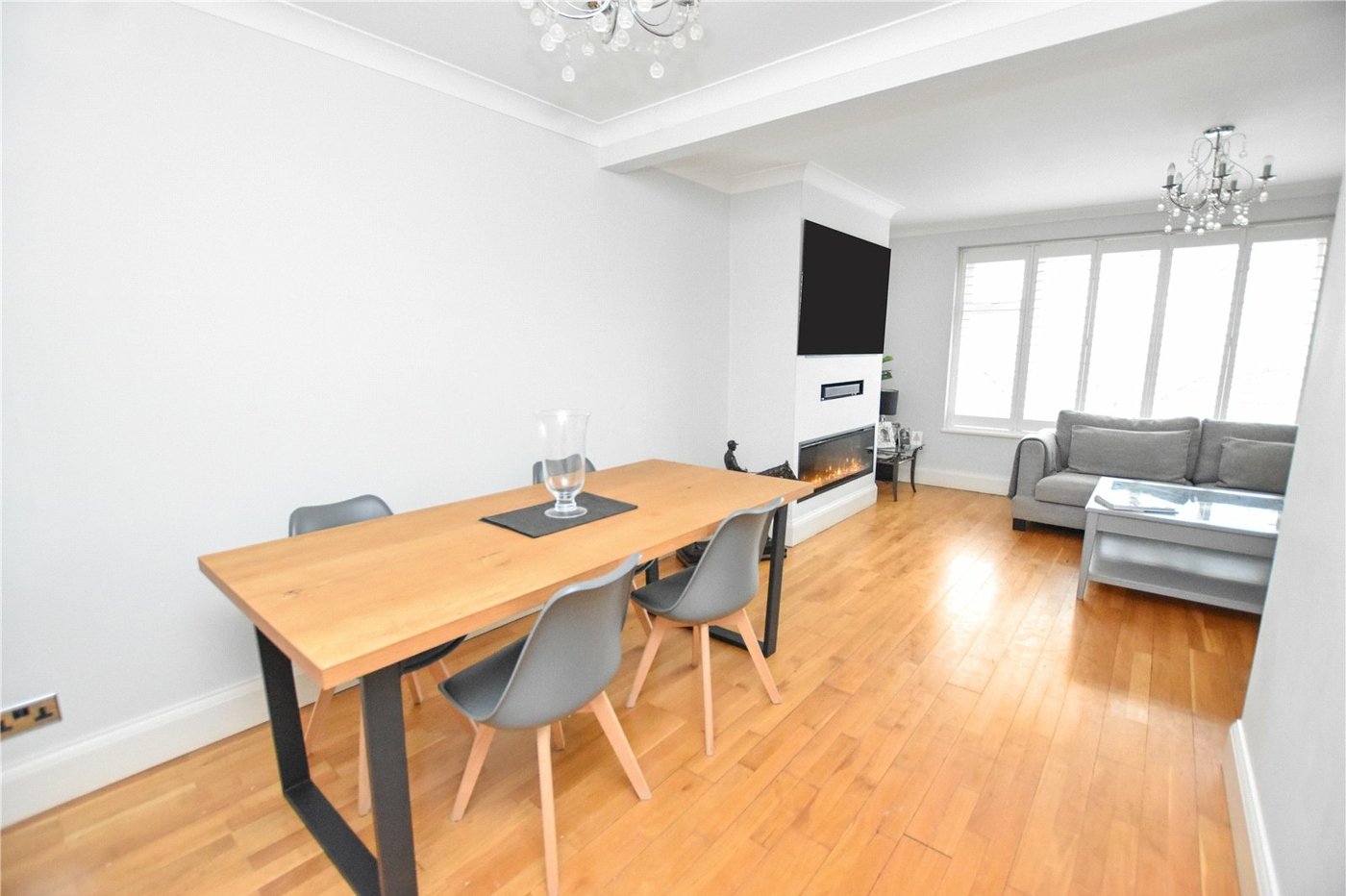 4 bedroom bungalow for sale in Bexleyheath | Robinson Jackson