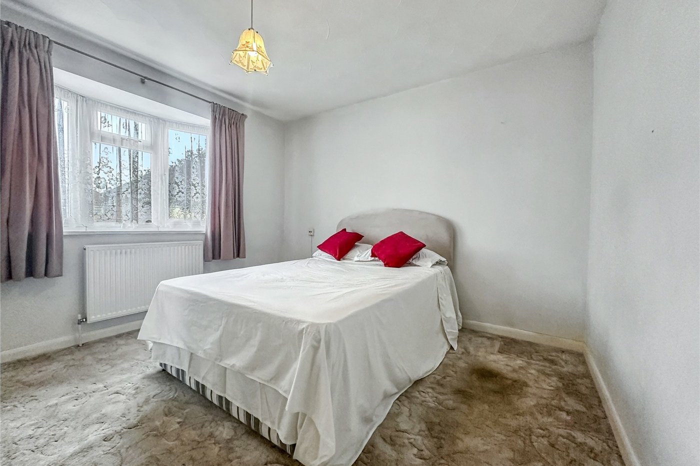 2 bedroom bungalow for sale in Rainham | Robinson Michael & Jackson