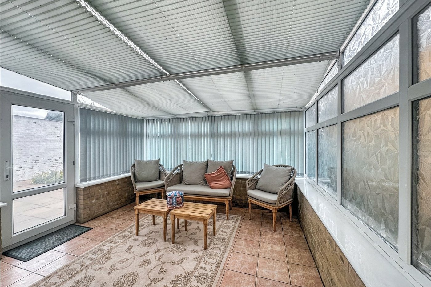 2 bedroom bungalow for sale in Rainham | Robinson Michael & Jackson