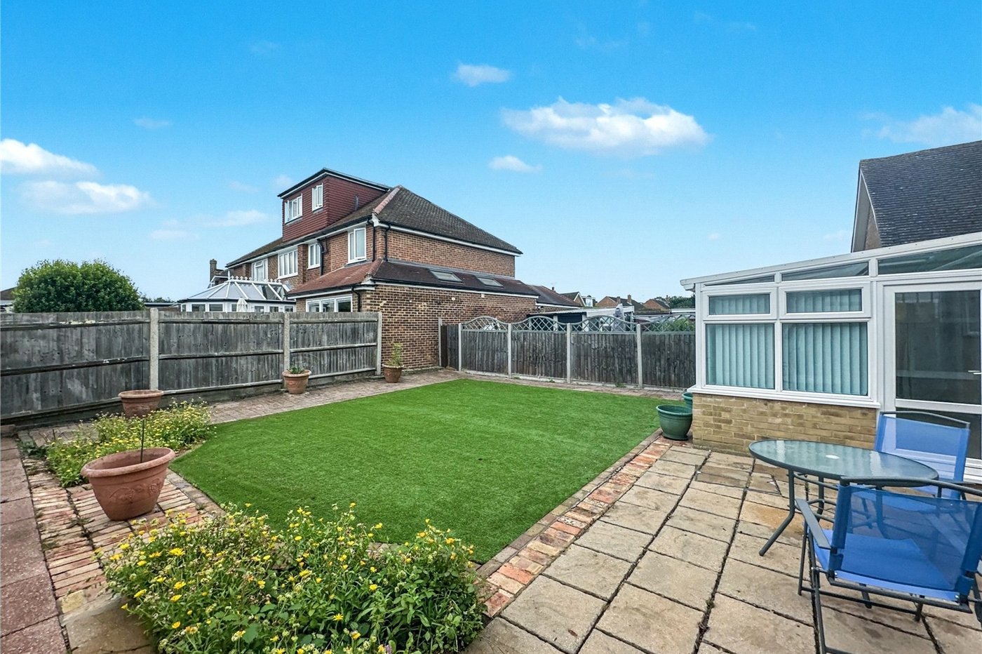 2 bedroom bungalow for sale in Rainham | Robinson Michael & Jackson