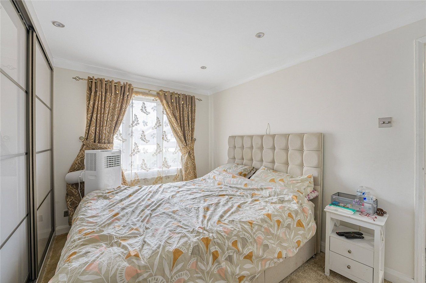3 bedroom house for sale in Swanscombe | Robinson Jackson