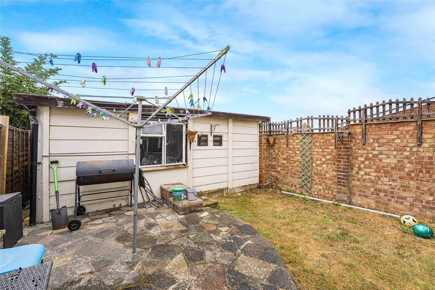 3 bedroom house for sale in Swanscombe | Robinson Jackson