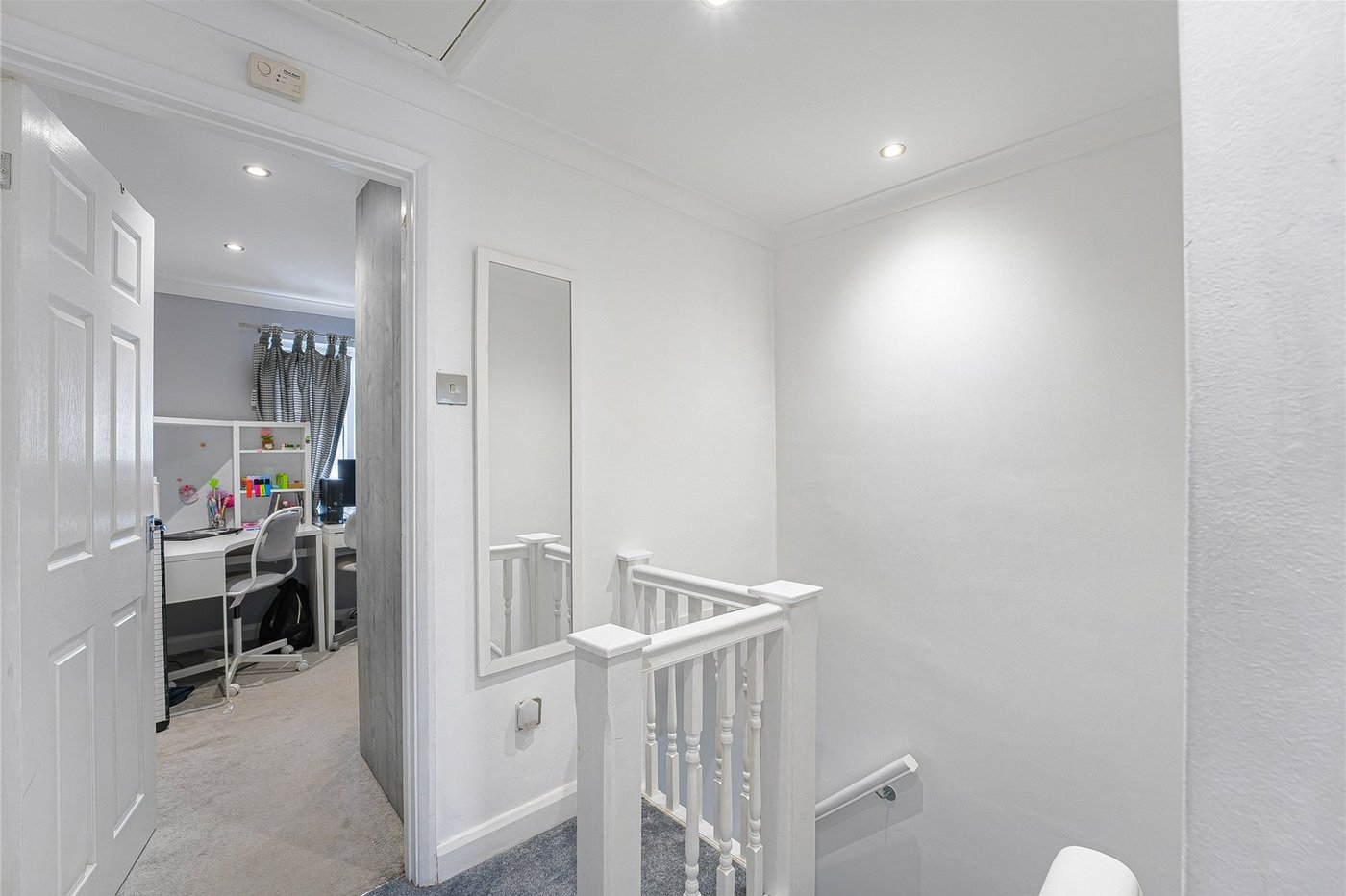 3 bedroom house for sale in Swanscombe | Robinson Jackson