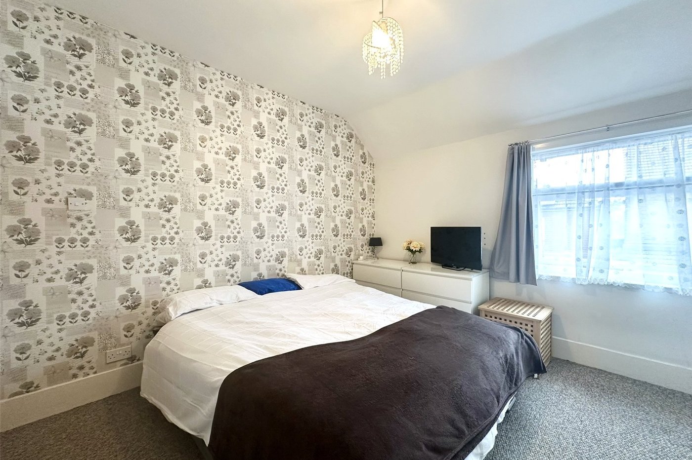 3 bedroom house for sale in Swanscombe | Robinson Jackson