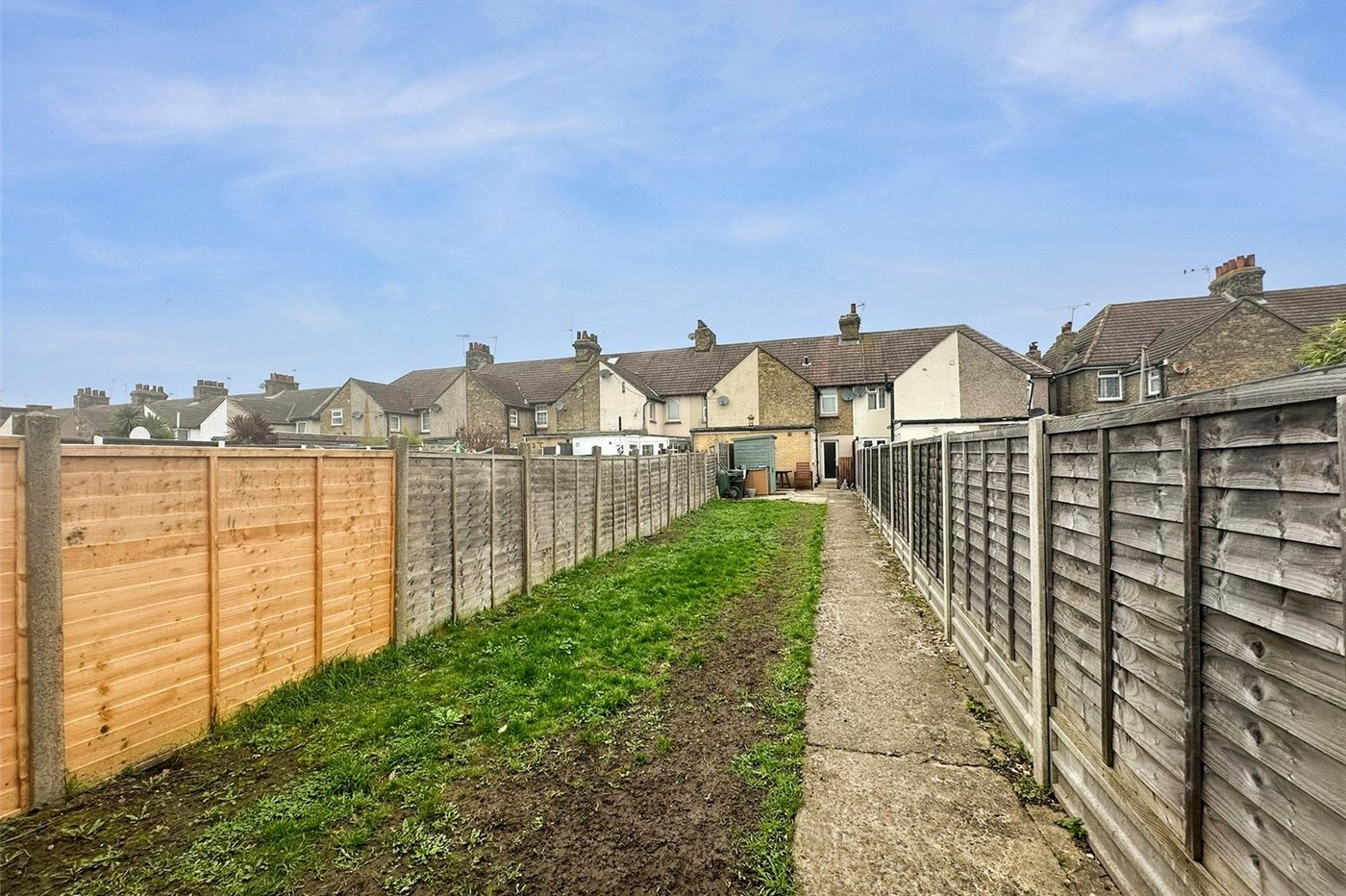 3 bedroom house for sale in Swanscombe | Robinson Jackson