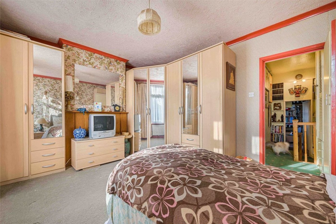 5 bedroom house for sale in Orpington | Robinson Jackson