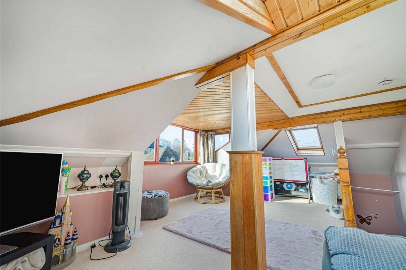 5 bedroom house for sale in Orpington | Robinson Jackson