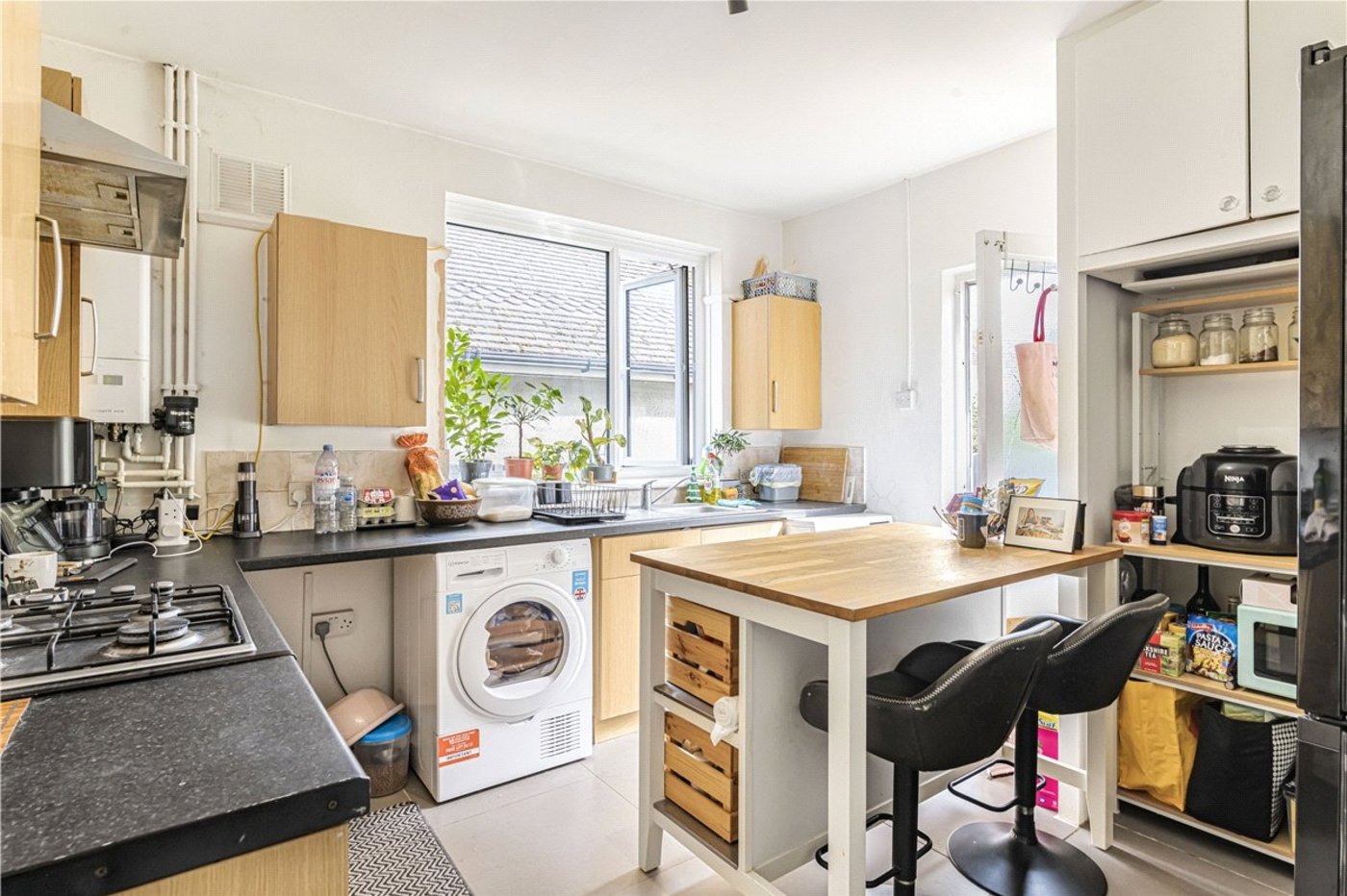 2 bedroom bungalow for sale in Orpington | Robinson Jackson