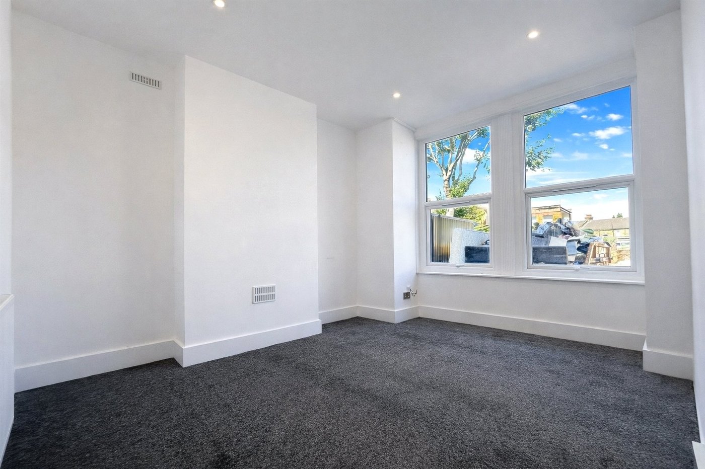 2 bedroom property to rent in Catford | Robinson Jackson
