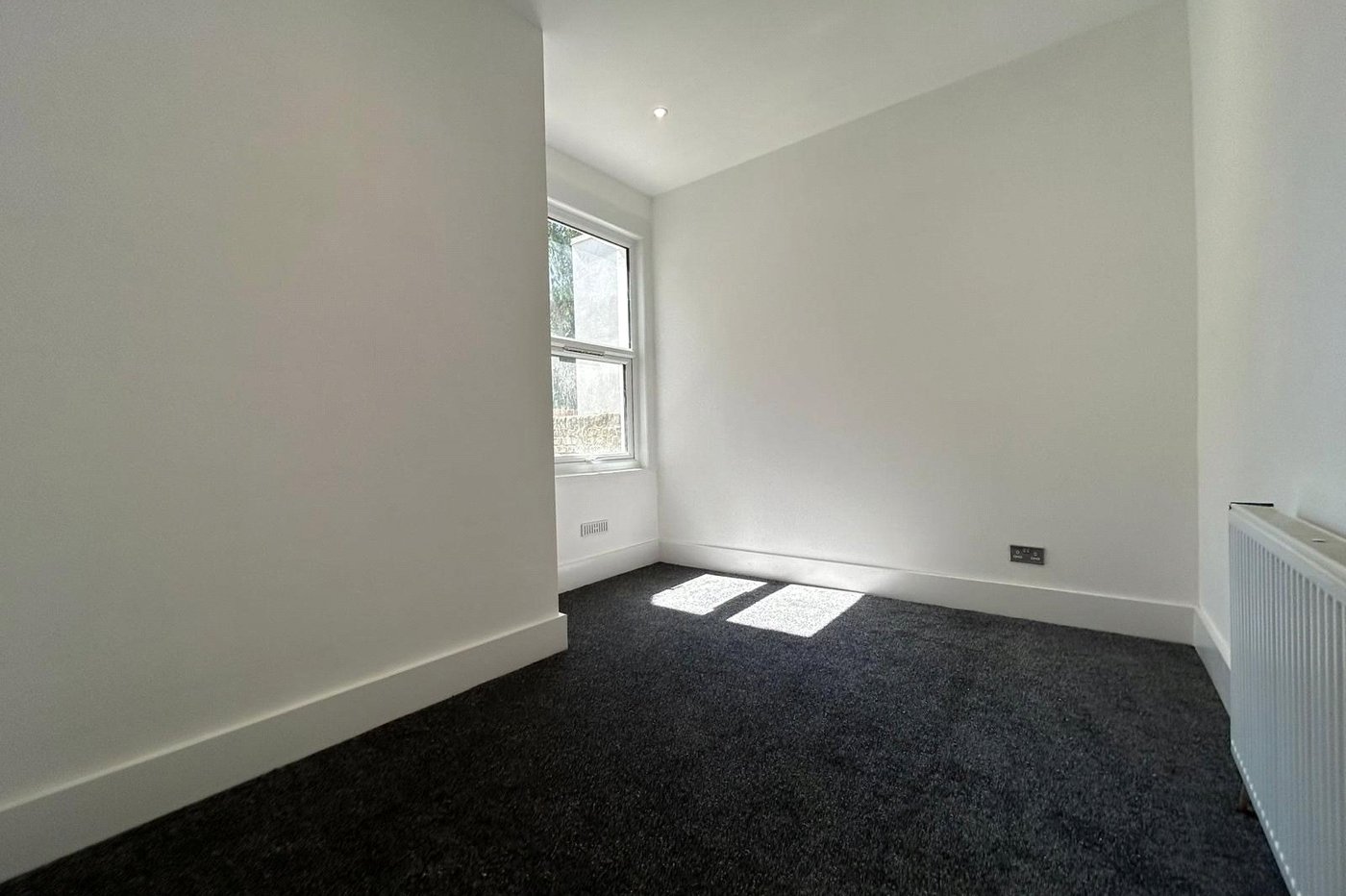 2 bedroom property for sale in Catford | Robinson Jackson