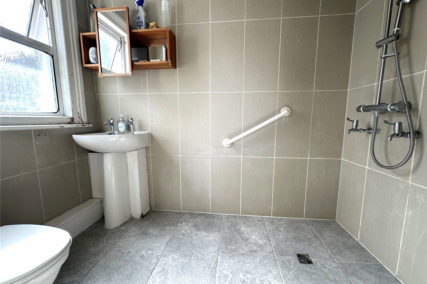 2 bedroom property for sale in Catford | Robinson Jackson