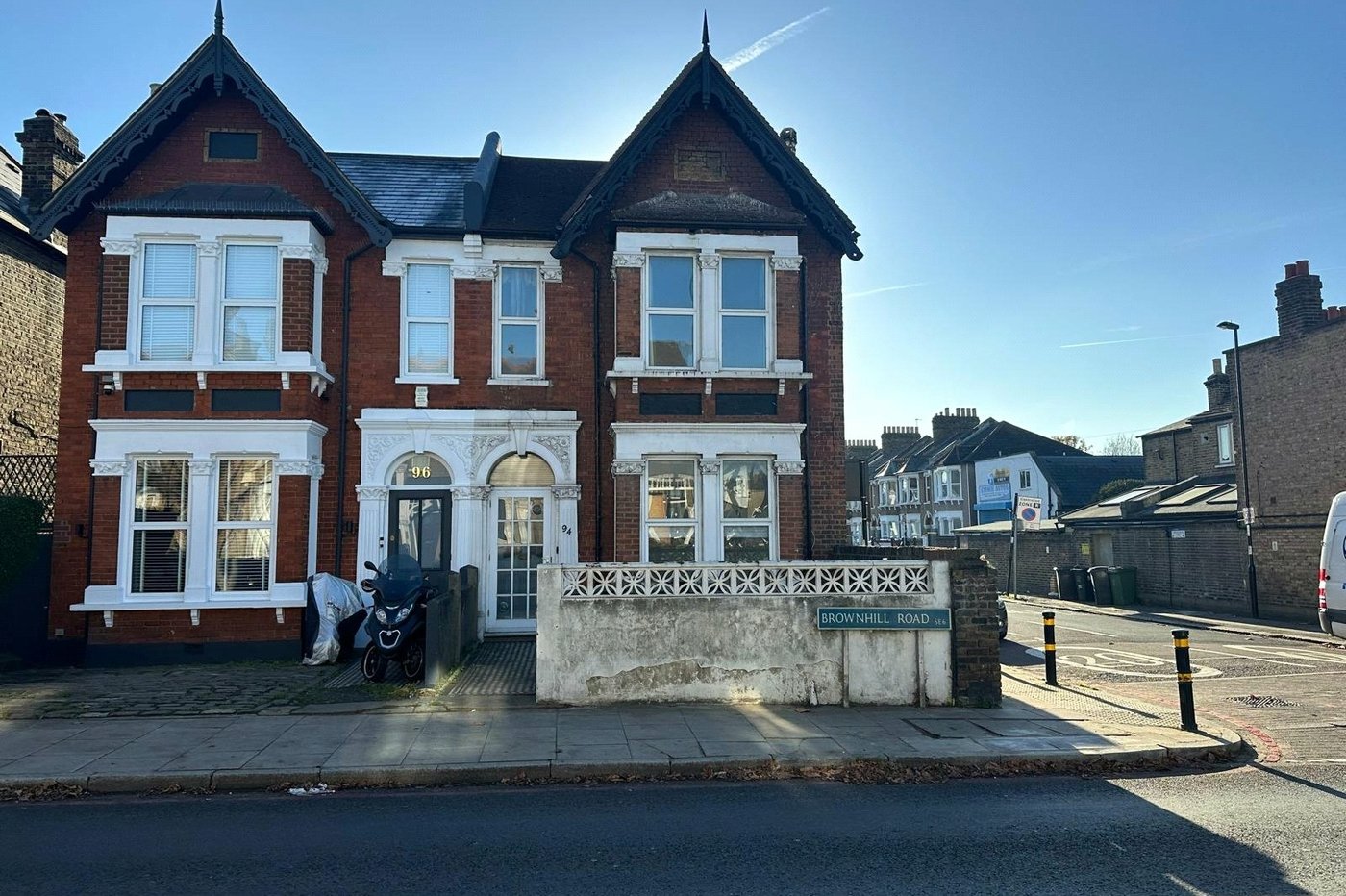 5 bedroom house for sale in London | Robinson Jackson