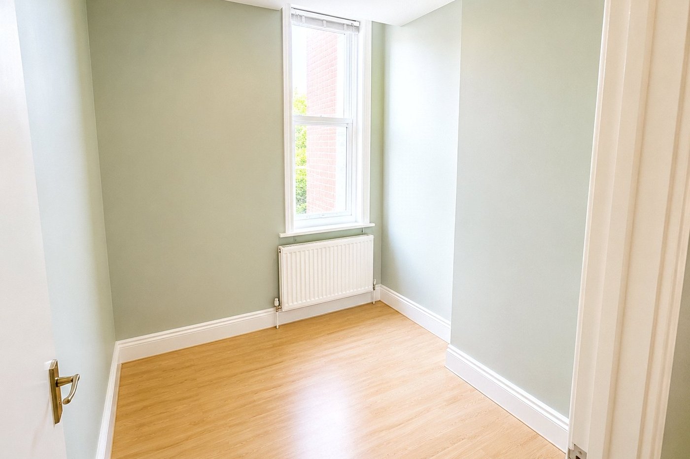 2 bedroom property for sale in London | Robinson Jackson
