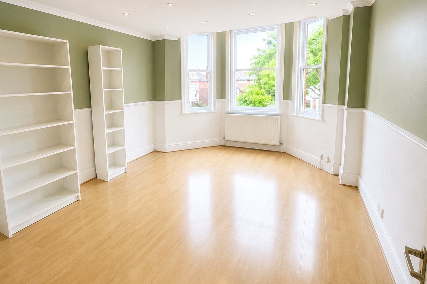 2 bedroom property for sale in London | Robinson Jackson