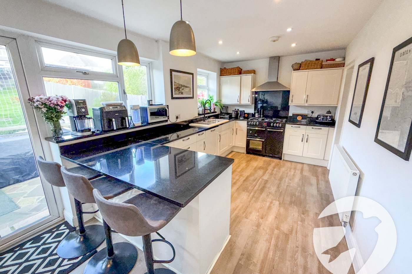 4 bedroom house for sale in London | Robinson Jackson