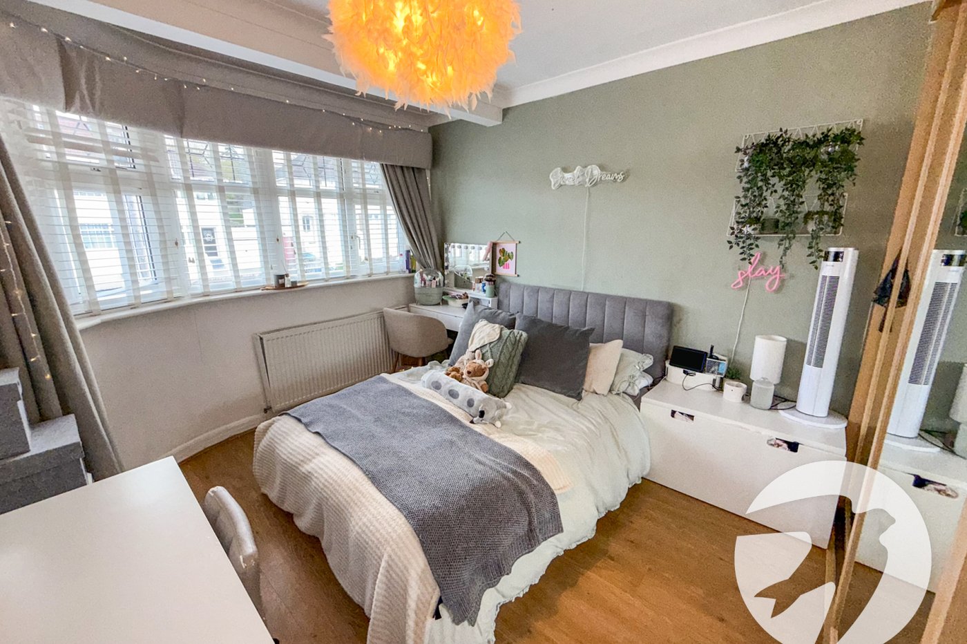 4 bedroom house for sale in London | Robinson Jackson