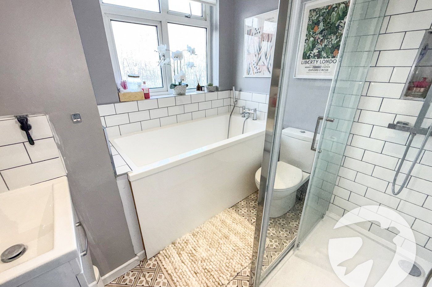 4 bedroom house for sale in London | Robinson Jackson