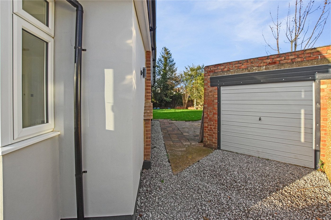 3 bedroom bungalow for sale in Bexleyheath | Robinson Jackson