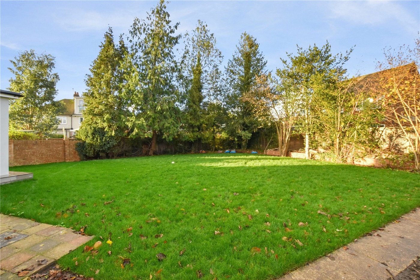 3 bedroom bungalow for sale in Bexleyheath | Robinson Jackson