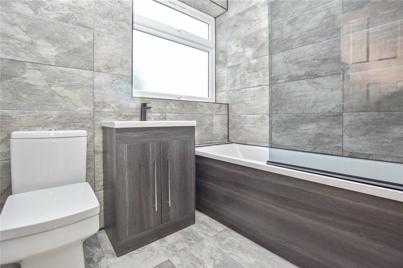 3 bedroom bungalow for sale in Bexleyheath | Robinson Jackson