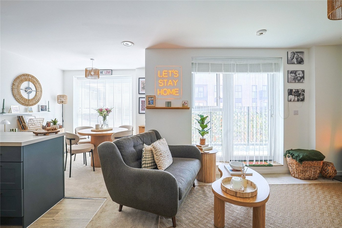 2 bedroom property for sale in  | Robinson Michael & Jackson